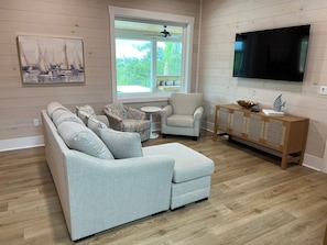 Living Room, Smart TV & games in cabinet
