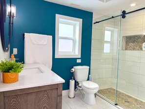 Private Full Bathroom