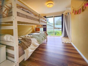 Double bunk in kids bedroom. Sturdy beds can sleep adults.