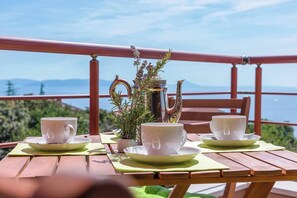 Balcony (2)