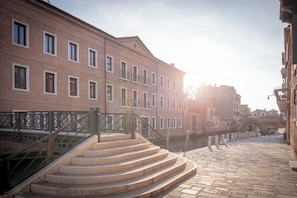 Facciata della struttura