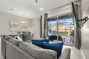 338 Captiva Drive (3).jpg