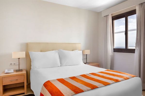 A corner of calm with a splash of color, perfect for dreaming and recharging.
