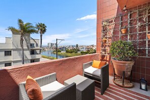 Balcony on Lighthouse St
