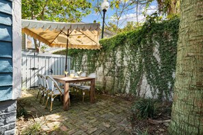 The Cannonball Suite | 1 Block to King Street!