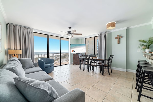 Welcome to Seaside Beach & Racquet Club 3301!