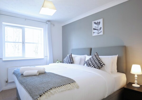 Bedroom 1 when zipped into super king size