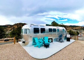 Airstream Landing at East Zion Resort between Bryce Canyon and Zion National Parks gives you the perfect basecamp for your glamping adventure.