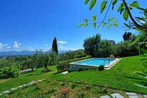 Building Exterior, Garden, Outdoor, Pool, Scenic View