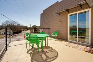Private Patio | Outdoor Seating