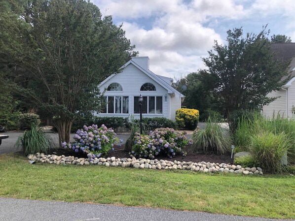 Perfect family getaway with plenty of indoor and outdoor space! 