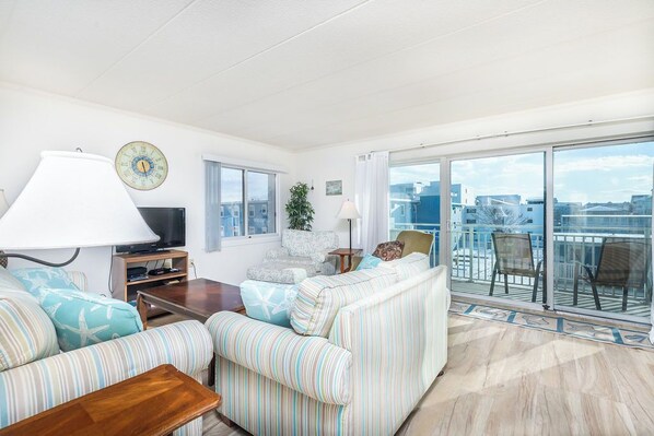 Salty Sands II 301-2 Living Room