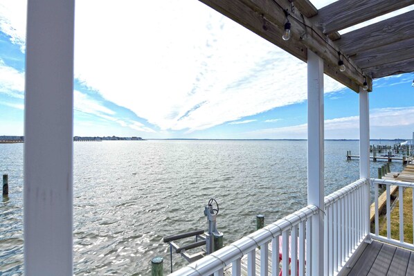 Balcony-Photo