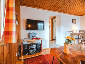 Interior Design, Holz, Möbel, Decke, Zimmer, Flooring, Fussboden, Holzbeize, Hartholz, Wohnzimmer