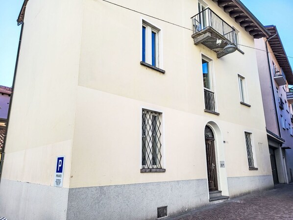 Mur, Porte, Composite, Peindre, Balcon, Le Fer, Plâtre, Daylighting, Accueil Porte