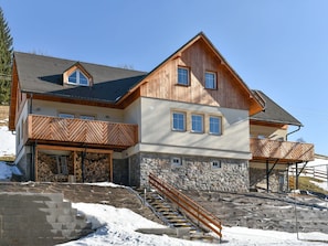 Bois, Chalet, Siding, Mur De Pierre, Daylighting, Lumber, Planche, Balcon