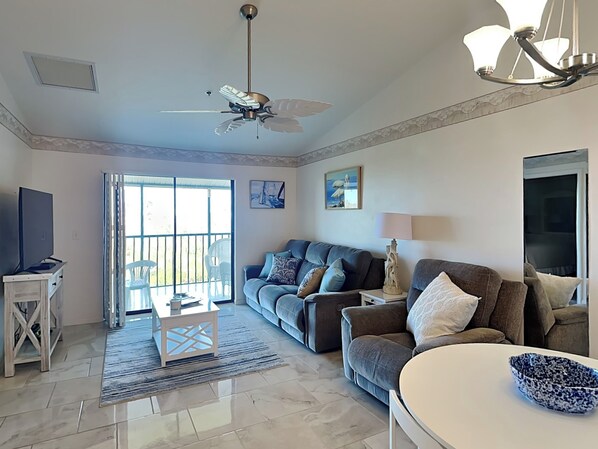 Welcome to Admirals Bay 255