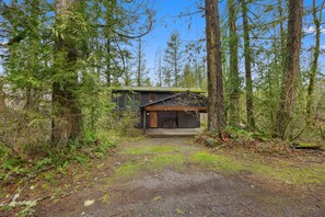 White Cap Retreat-Front
