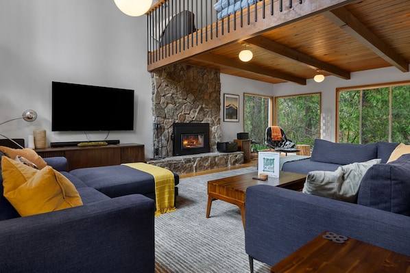 White Cap Retreat- Living Room