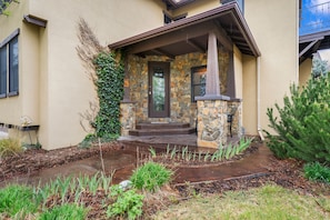 Welcome to The Fireside Retreat | 6 BD, Sauna, Home Theater