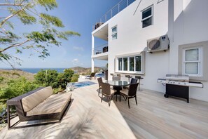 5 BR Luxury Villa - Balcony with Grill &amp; View