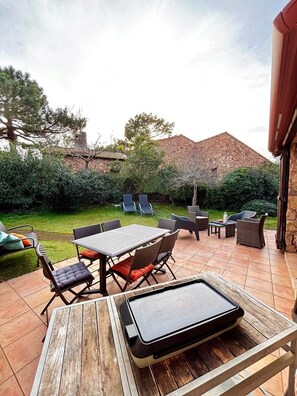maison-laurier-corse-jardin-privatif-calme