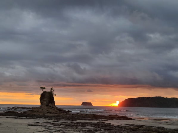 The best sunsets nightly 3 minutes walking distance