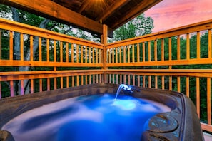 Bain à remous extérieur