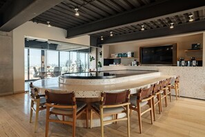 Bar (en la propiedad)