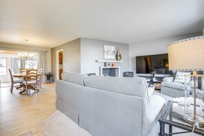 Living Area | Decorative Fireplace | Smart TV | Board Games | Main Floor