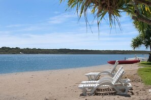 Culgoa-Point-2-Bedroom-Apartment-Beach