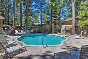 The pool is less than 100 steps away. 