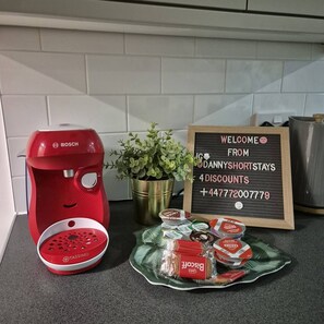 Kaffee und/oder Kaffeemaschine