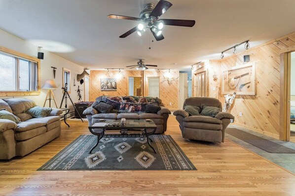 Living Room (1)