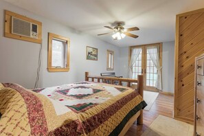Master Bedroom (2)