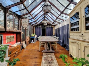 Living room (1)