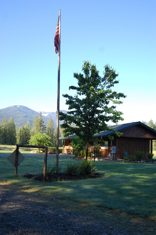 Cougar Crest Guesthouse