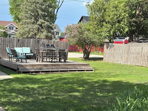 Outdoor dining