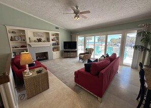 Gather & Watch TV or Enjoy the Ocean Views!