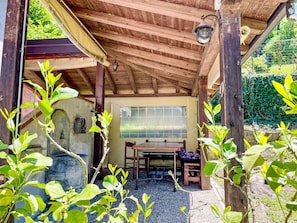 Holz, Blumentopf, Schatten, Garten, Zimmerpflanze, Hinterhof, Holzbeize, Outdoor Struktur, Eco Hotel, Hartholz