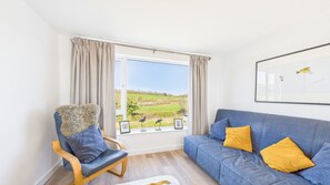 Sea Breeze, 4 bedroom Holiday Home, Sandown, Isle of Wight 