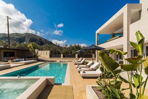 Garden, Outdoor, Pool