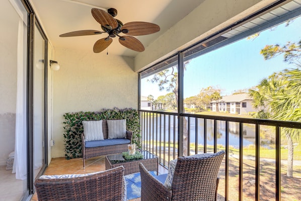 Bradenton Vacation Rental | 2BR | 2BA | Stairs Required | 1,270 Sq Ft