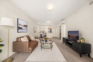 Living Area/Dining Area/Kitchen