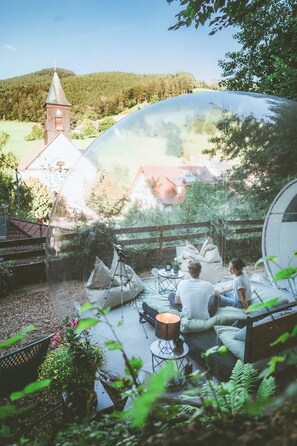 360 Grad View aus dem Bubble-Tent mit schöner Aussicht