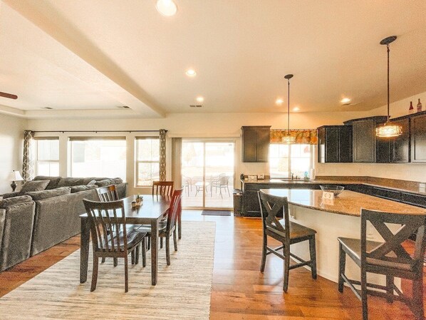 Spacious, bright, and open living/dining/kitchen area