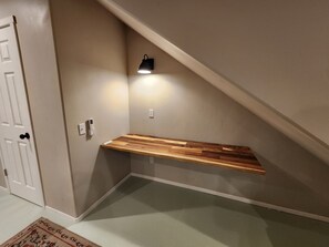 Desk/Study area