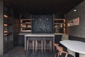 Bar (in der Unterkunft)
