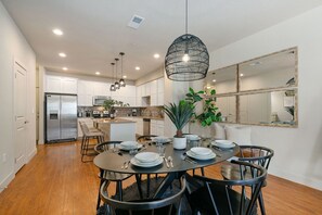 Unit C | Dining Area with Seating for 6!