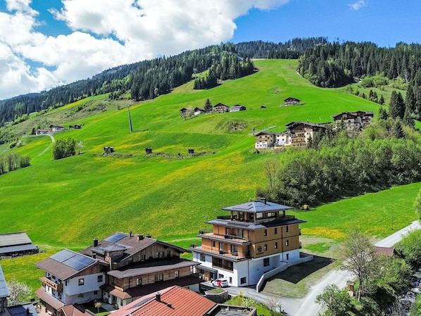 Building, House, Landscape, Rural Area, Home, Hill, Highland, Roof, Hill Station, Residential Area